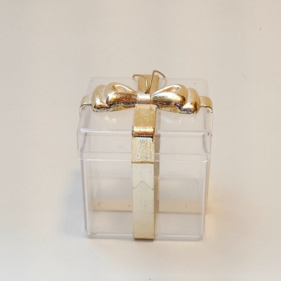 PRETTY Acrylic Present Box Presentation Box Ornament Gold Bow Clear Acrylic - Picture 4 of 9